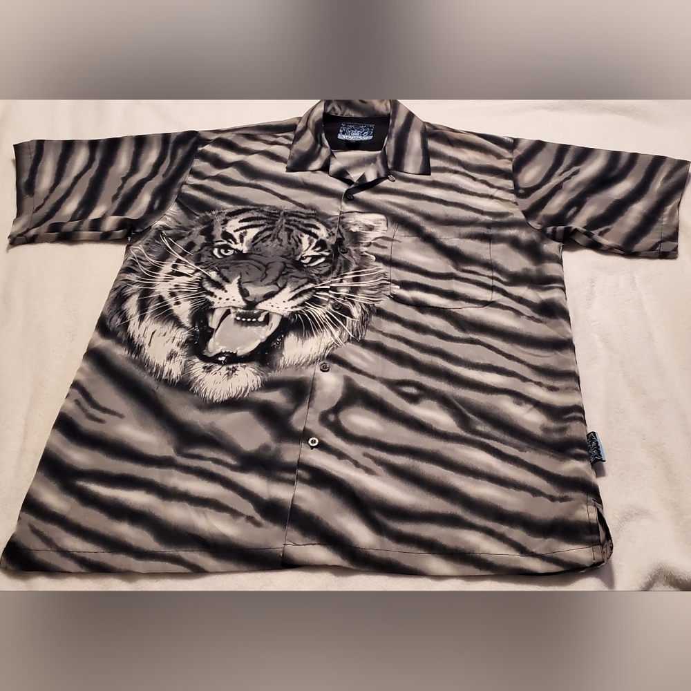 Impaq White Bengal Tiger All Over Print Button Up Shirt Sz L Animal Wildlife